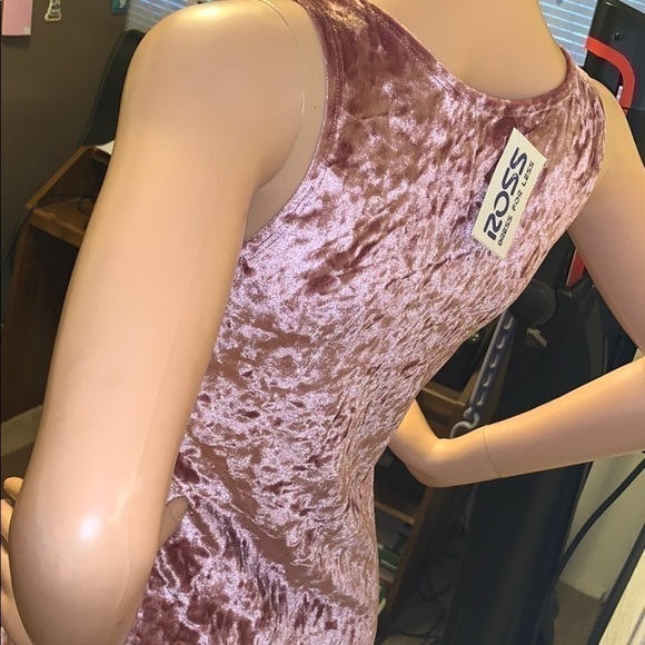 𝅺popular Basic Womens Pink Crushed Velvet Dress Size medium - Picture 2 of 6